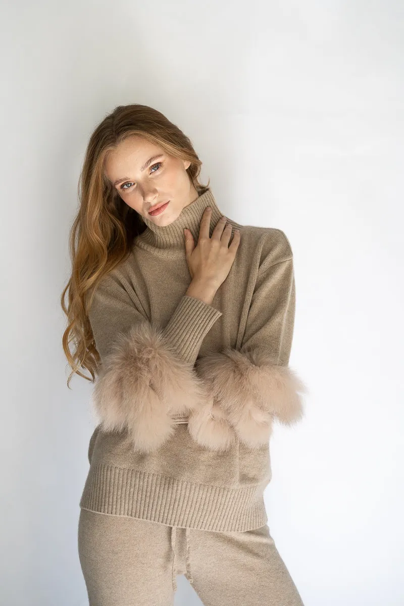 Belgravia Cashmere Sweater With Fur Detail - Beige