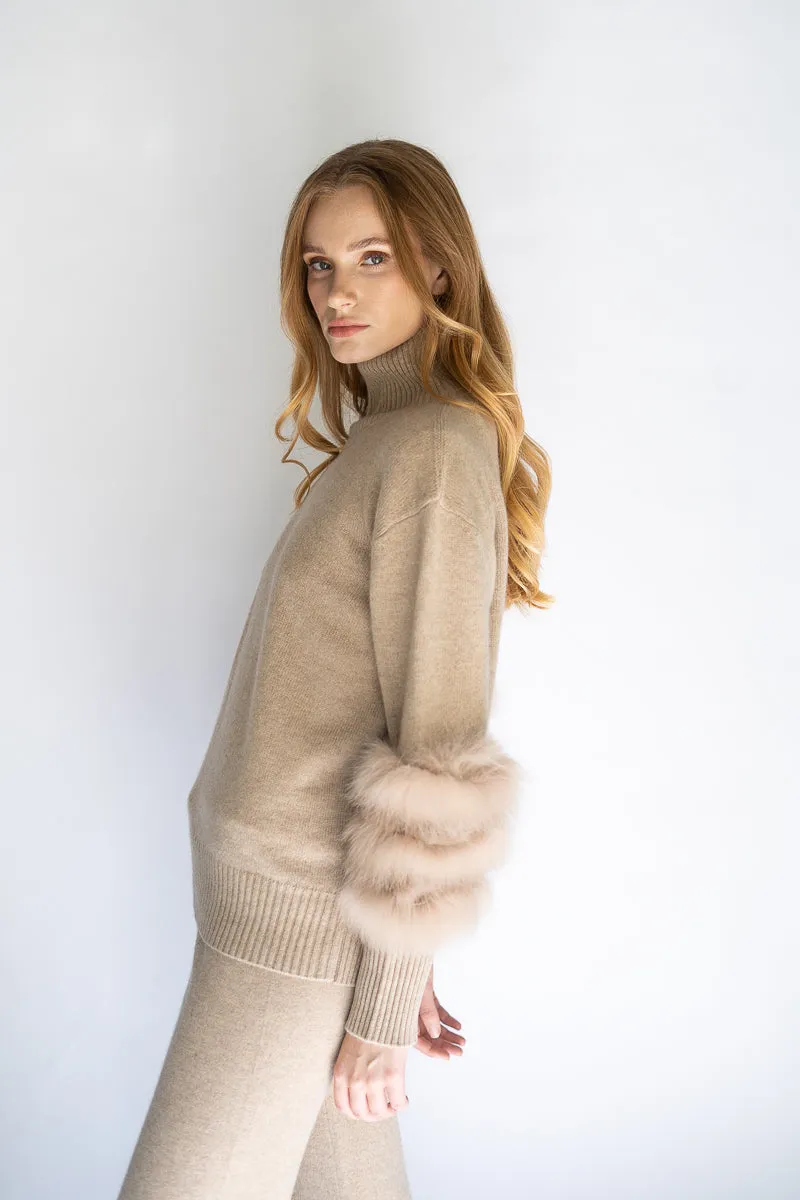 Belgravia Cashmere Sweater With Fur Detail - Beige