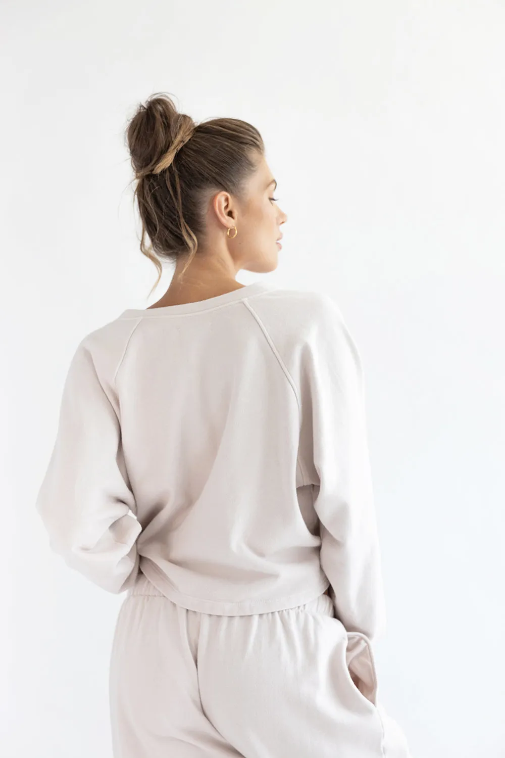 LA Sand V neck Pullover