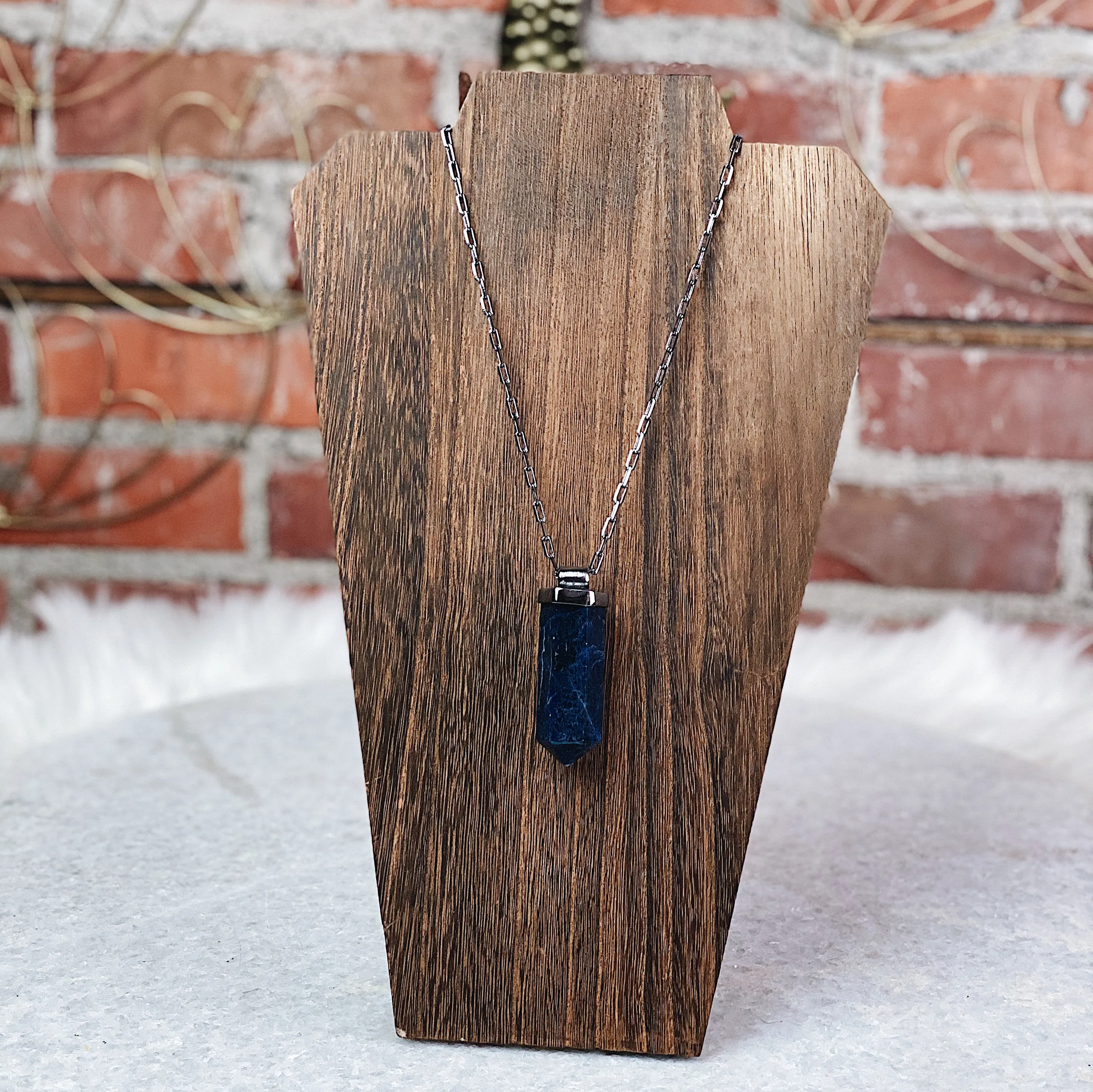 The Rachael Crystal Point Necklace